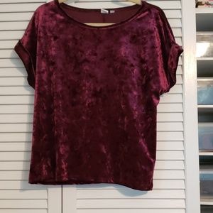 Gap M burgundy velvet tee